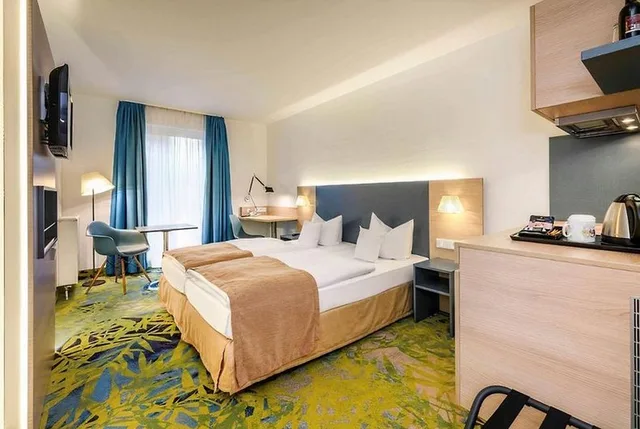 غرفة قياسية بسريرين منفصلين، Plaza Inn Regensburg 2/3