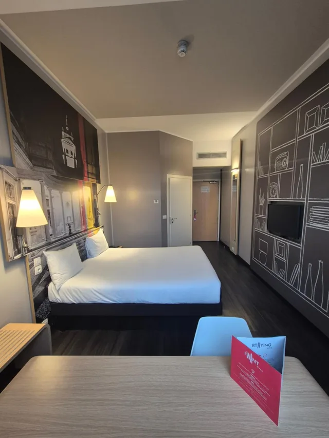 غرفة قياسية بسرير كينج، Ibis Milano Fiera 2/6