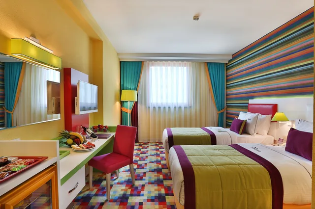غرفة قياسية بسريرين منفصلين، Mayi Hotel 6/7