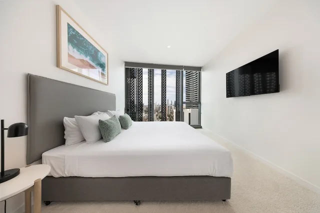2 Bedrooms, King and Twin Beds, ULTIQA Signature at Broadbeach 3/5