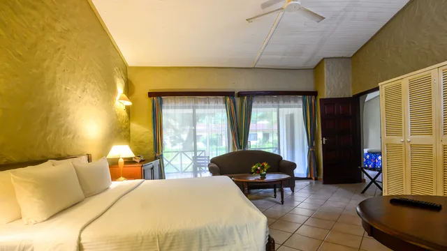 Deluxe, Family, Berjaya Praslin Resort 1/4