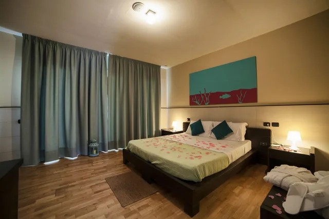 غرفة قياسية بسريرين منفصلين، Plana Resort & SPA 1/10