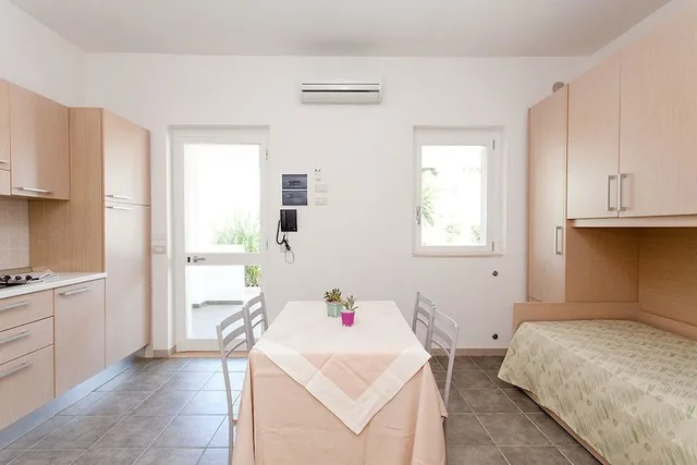 شقة بسرير مزدوج وسريرين منفصلين بغرفة نوم واحدة في الملحق، Sciali Hotel 3/9