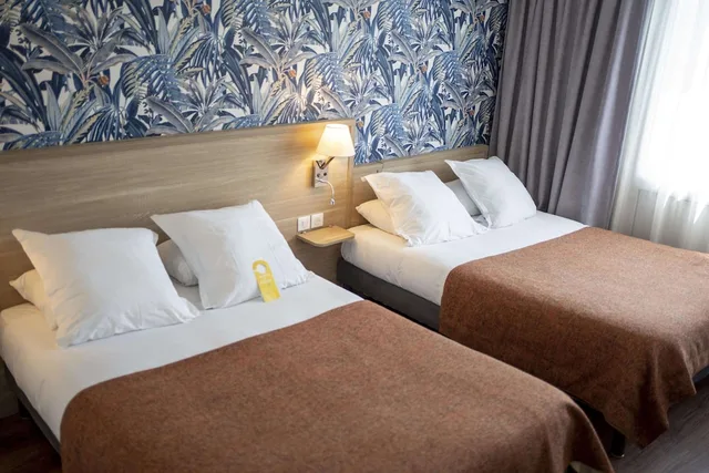 غرفة عائلية بسريرين مزدوجين، Golden Tulip Troyes 3/5