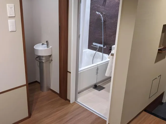 غرفة يابانية قياسية بفراش فوتون وسرير مزدوج، Hotel Meldia Osaka Higobashi 9/10