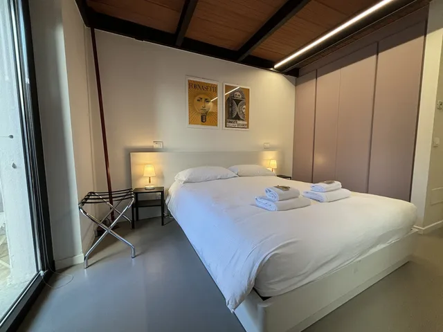شقة بسرير كوين بإطلالة على المدينة مع أريكة، Rivadige Suite 4/8