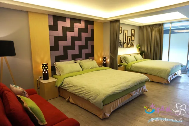 غرفة ديلوكس رباعية بسريرين كوين بإطلالة على البحيرة، River Forest Resort Hotel 1/2