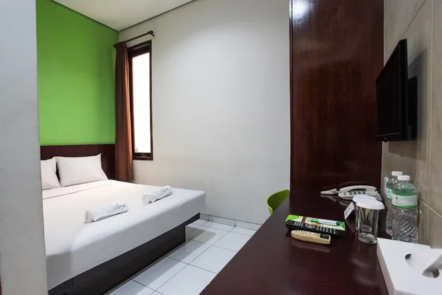 غرفة بسرير كينج، Legreen Suite Setiabudi 5/5
