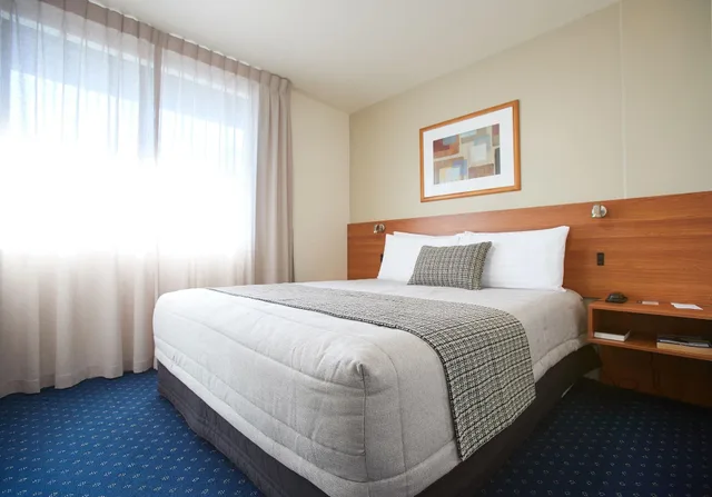 جناح ديلوكس، Ventura Inn Suites Hamilton 2/4