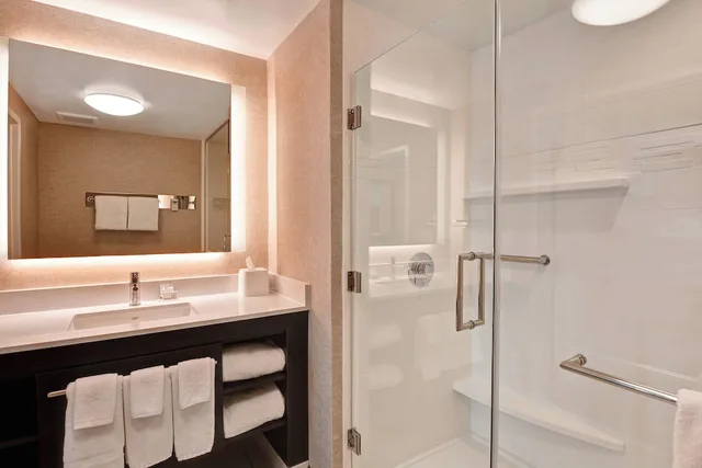جناح بسرير كينج مع أريكة، Residence Inn by Marriott Fort Walton Beach 3/4