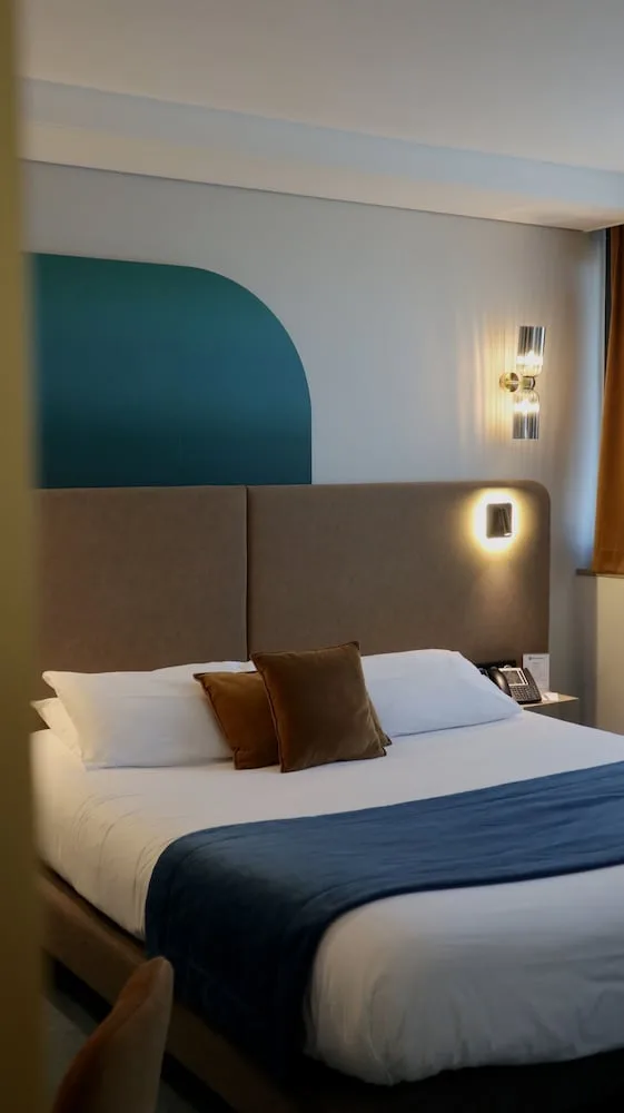 غرفة كومفورت بسرير كينج، Best Western Hotel Le Quercy 5/5
