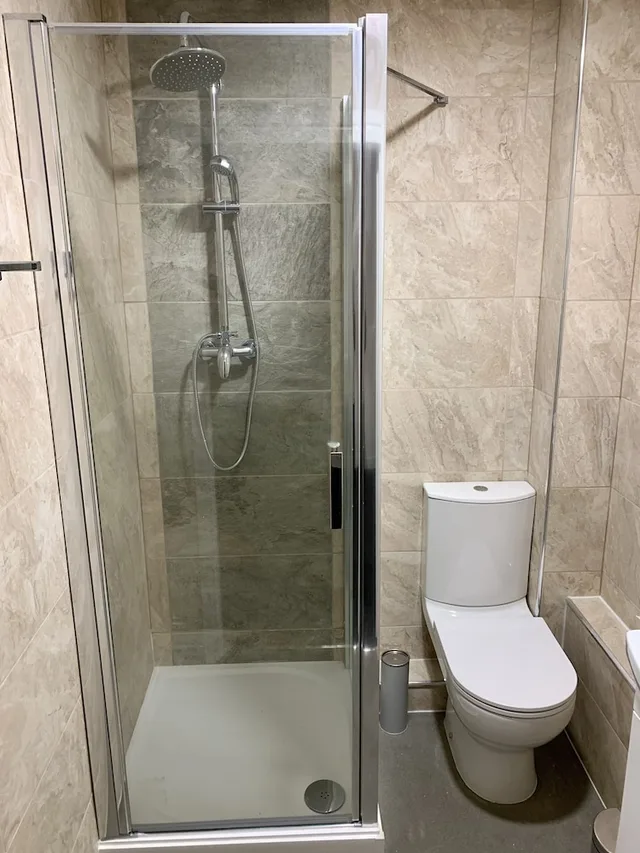 غرفة عائلية بسرير مزدوج وسرير فردي، De Regency Style Hotel 3/3