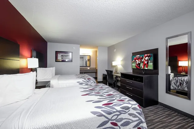 غرفة سوبيريور بسريرين مزدوجين، Red Roof Inn Defuniak Springs 1/6