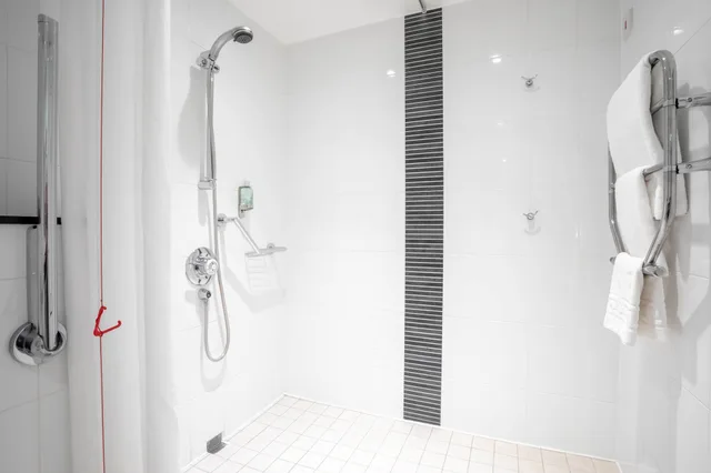 غرفة قياسية بسرير مزدوج لذوي الإعاقة، Holiday Inn Glasgow City Centre Theatreland, an IHG Hotel 6/7