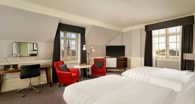 غرفة سوبيريور بسريرين مزدوجين، The Dilly Hotel 2/5