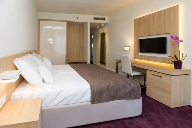 غرفة قياسية بسرير مزدوج، Hotel Crikvenica 1/2