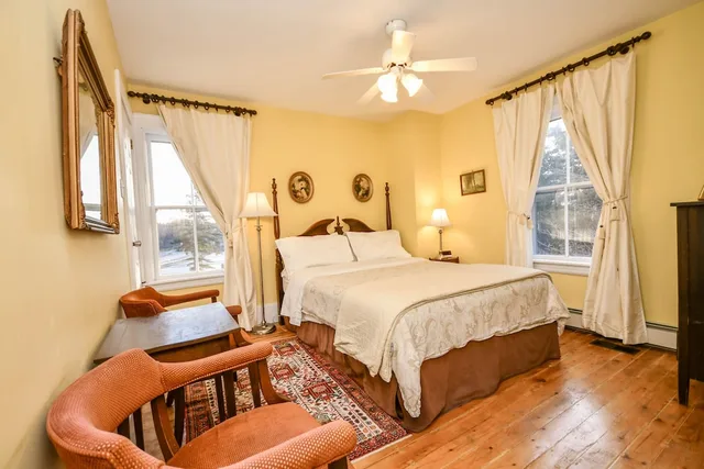 غرفة قياسية بسرير كوين، Surfside Inn 5/10