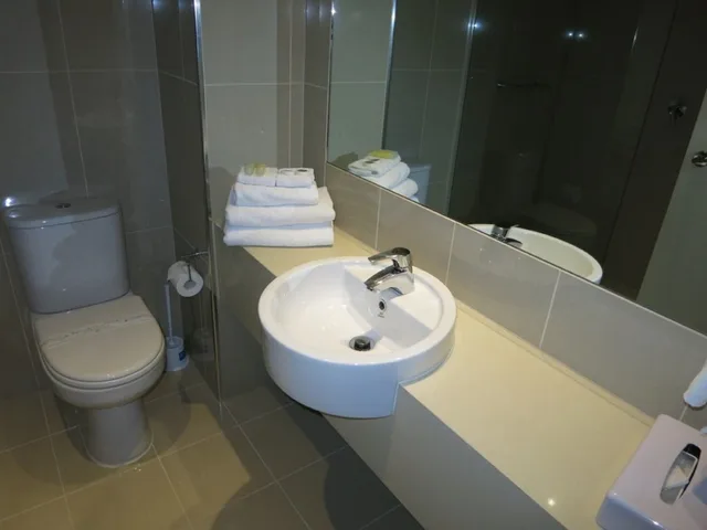 غرفة تنفيذية بسرير كوين، Atlantis Hotel Melbourne 7/8
