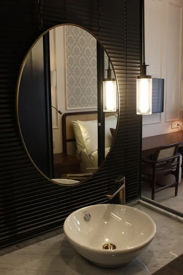 غرفة بغرفة نوم واحدة مفردة بسرير كينج مع أريكة بمنطقة جلوس، L'Union Han Istanbul, Vignette Collection by IHG 7/10