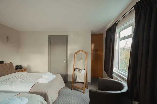 Lodge, Twin Beds, Annex، The Old Mill Hotel &amp; Lodge 3/4