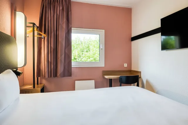 غرفة قياسية بسرير مزدوج، B&B Hotel Liege Rocourt 6/10