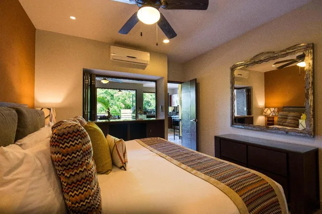 1 Bedroom, Pool, King Bed، Resorts By Pinnacle 220 1/2