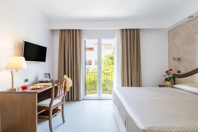 غرفة بسرير كوين، Nicoletta Hotel 1/10