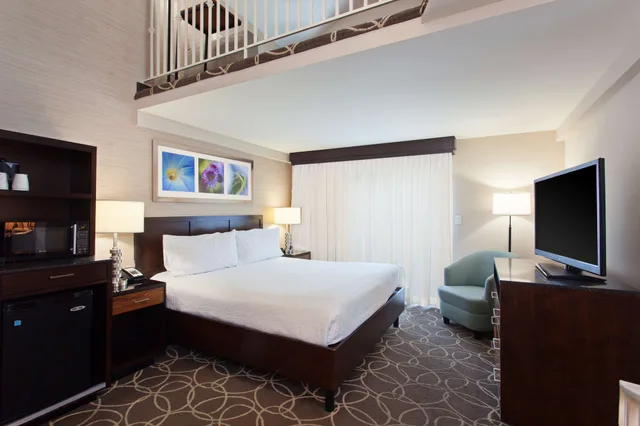 لوفت بسرير كينج مع أريكة، Hilton Garden Inn Los Angeles Marina Del Rey 2/5