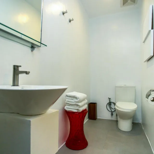 غرفة ثلاثية، Hotel Durban 7/9