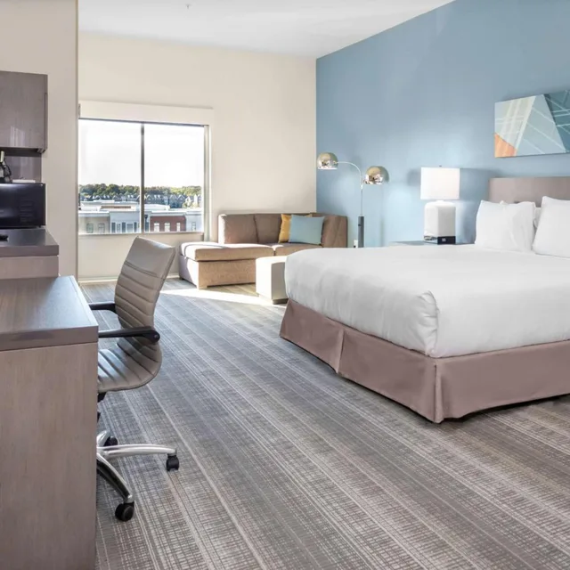 جناح استوديو بسرير كينج مع أريكة بمطبخ، Hyatt House Charlotte Rea Farms 1/3