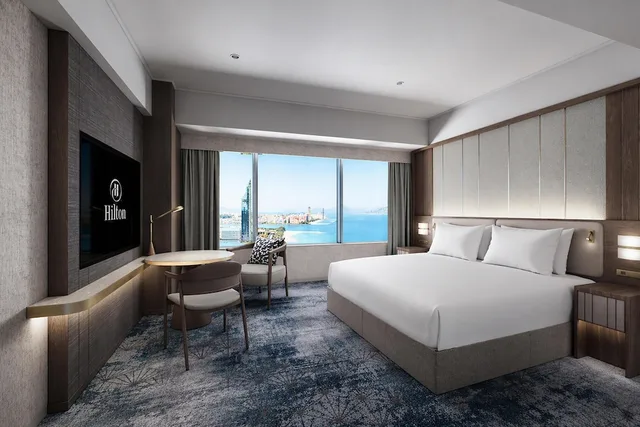 غرفة ديلوكس تنفيذية عائلية بأربعة أسرّة، Hilton Fukuoka Sea Hawk 3/7