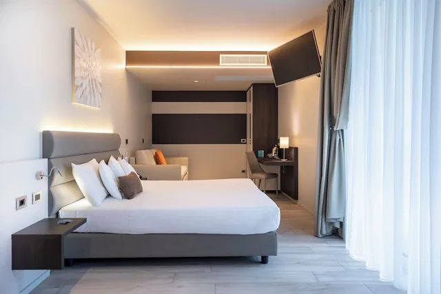 غرفة كلاسيكية بسرير مزدوج مع أريكة، Vision Hotel 7/10