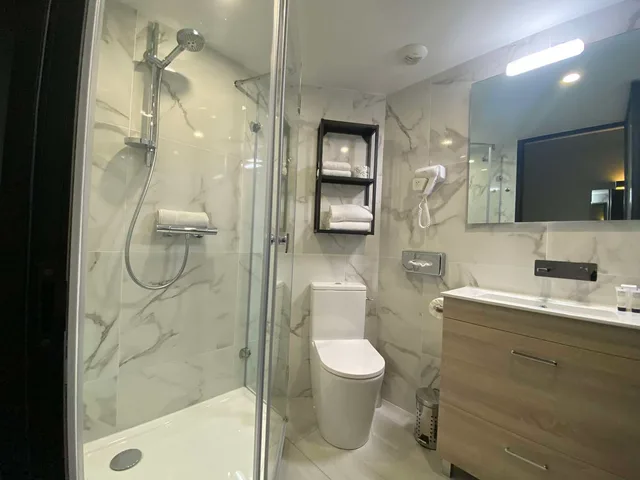 غرفة كومفورت بسرير كوين، Best Western Hotel La Mare O Poissons 4/4