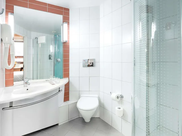 غرفة بسرير مزدوج بإطلالة على المدينة، Ibis Astana Hotel 6/6