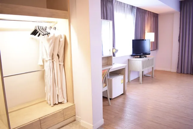 غرفة ديلوكس ثلاثية، Trang Hotel Bangkok 3/4
