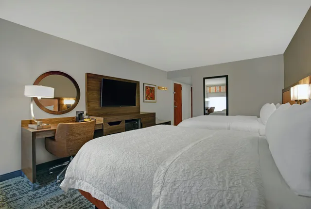 غرفة بسريرين كوين، Hampton Inn Salisbury, NC 2/7