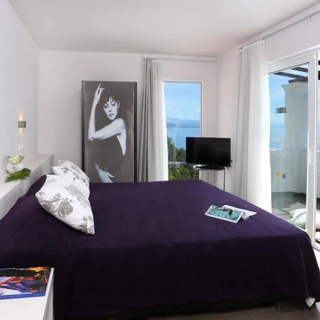 2 Bedrooms, Suite, Pantokrator Hotel 5/10