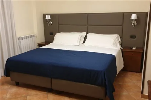 غرفة ديلوكس بسرير مزدوج أو سريرين منفصلين بإطلالة على البحر، RESIDENCE L INCANTO 1/1