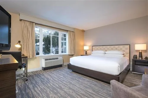 Standard, King Bed, Hilton Whistler Resort & Spa 1/1