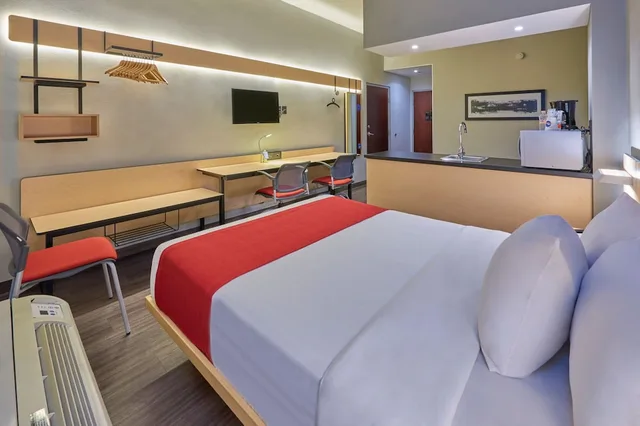 غرفة سوبيريور بسرير كوين مع أريكة، City Express by Marriott Chihuahua 2/3