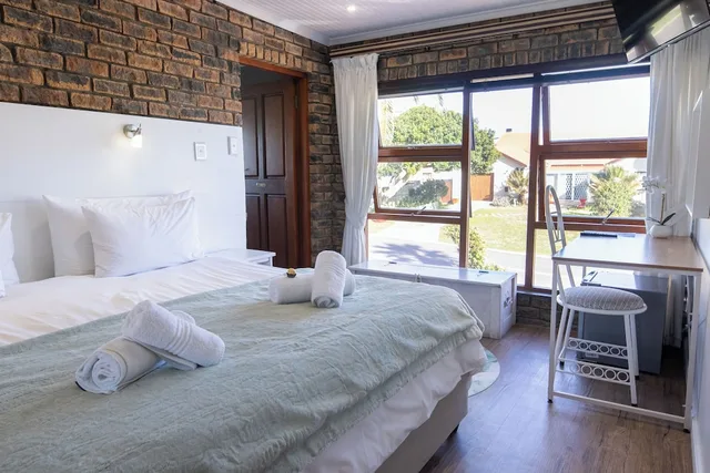غرفة كومفورت بسرير كينج بغرفة نوم واحدة، White Shark Guest House 1/10