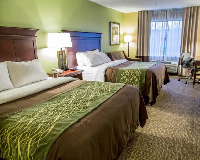 غرفة قياسية بسريرين كوين، Comfort Inn Shreveport I-49, LA 2/3