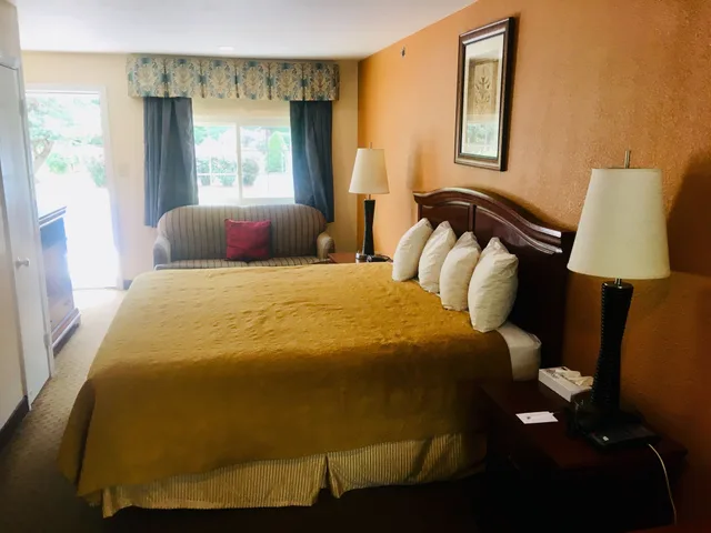 غرفة بسرير كينج، Anchorage Inn of Rochester 7/8