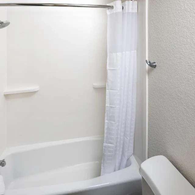 جناح بسريرين كوين بغرفة نوم واحدة، Comfort Suites Outlet Center 8/8