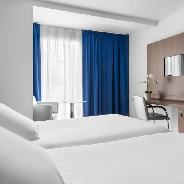 غرفة بسريرين منفصلين مع سرير إضافي، Eurostars Blue Coruna 6/10