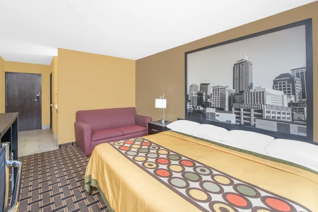 غرفة قياسية بسرير كينج لذوي الإعاقة، Super 8 By Wyndham Terre Haute 4/10