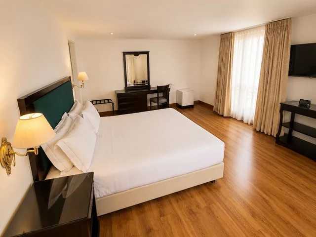 غرفة سوبيريور بسرير كوين، Hotel Le Manoir Bogota 7/10