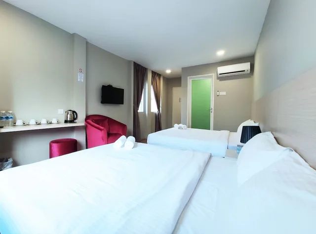 Family, 2 Double Beds, Princess Hotel Pontian 2/5