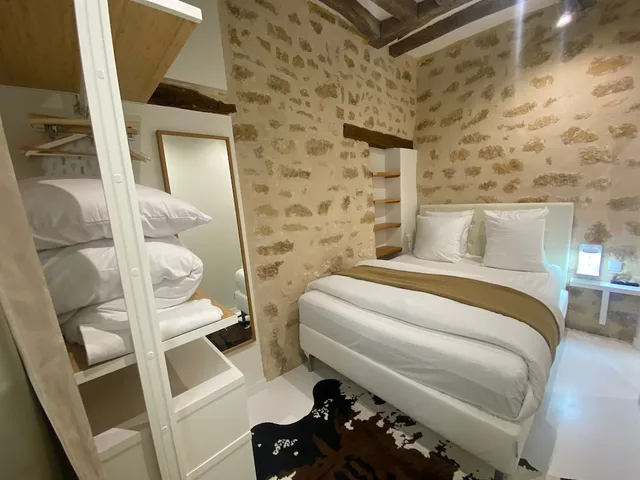 1 Bedroom, Stone, Apartment, Double Bed, Sofa، Les Patios Du Marais 2/4