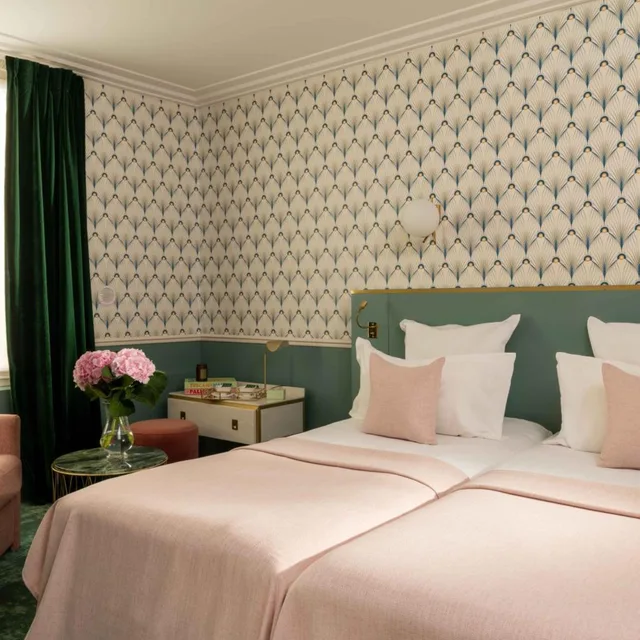 غرفة ثلاثية، Hotel Lena 1/5